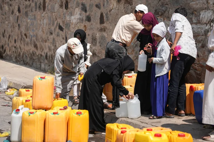 الأمم المتحدة تحذر من تفاقم أزمة النزوح في اليمن.. والاتحاد الأوروبي يخصص 22.5 مليون يورو للمساعدات