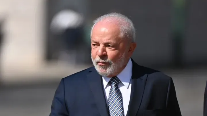 Presidenti brazilian Lula da Silva fiton mandatin e katërt historik