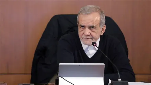 Пезешкијан ќе ја посети Русија за самитот за гас и ќе се сретне со Путин
