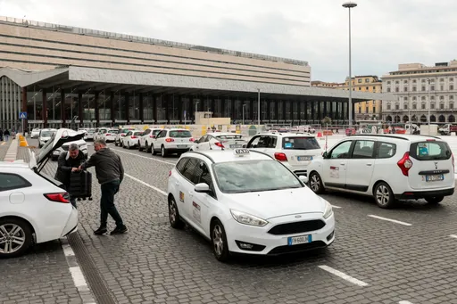 Italijanski taksisti protestuju zbog rasta cijena goriva i prijete štrajkom