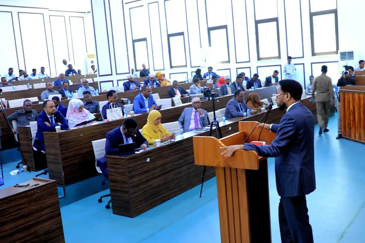 Labada Aqal ee Baarlamanka Soomaaliya oo Kulan Wadajir ah ka Yeeshay Xisaab-xirka Miisaaniyadda 2025