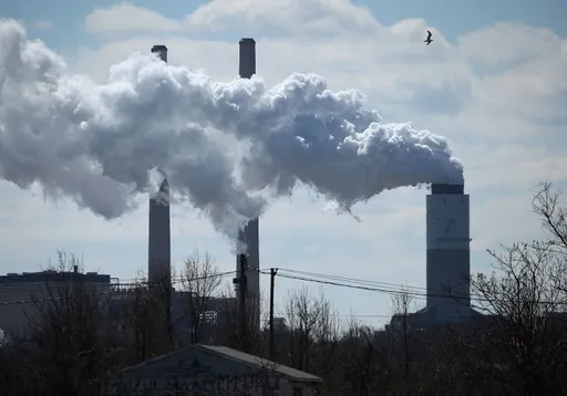 Huidige klimaatbeloften liggen onder emissiereducties nodig zijn om opwarming van 1,5 °C te halen