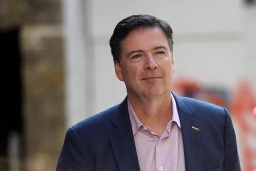 Администрация Трампа вновь пытается привлечь к суду экс-главу ФБР