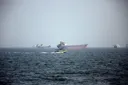 Рекордное число атак в Ормузском проливе усилило давление на нефтяной рынок