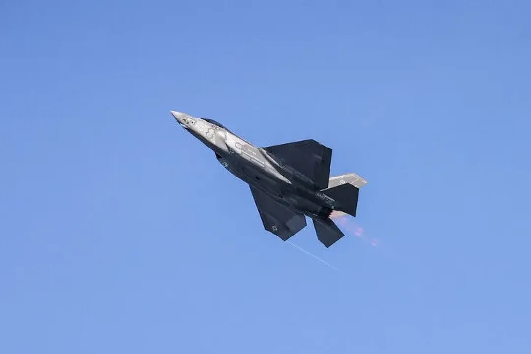 shba-ja-e-teston-inteligjencen-artificiale-si-asistent-piloti-ne-avionet-ushtarake