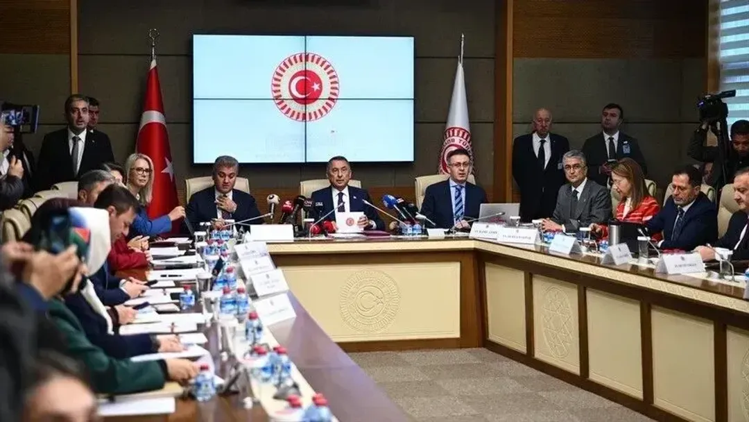 Komisioni i Parlamentit turk e miraton Marrëveshjen e Mekës