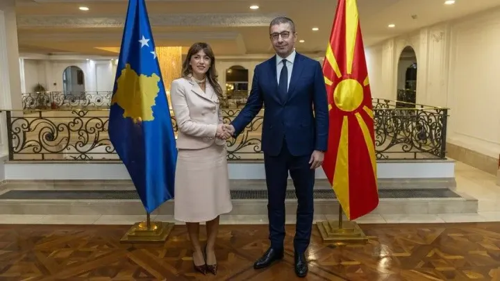 Mickoski s predsjednicom Skupštine Kosova: Kroz otvoren dijalog možemo doprinijeti većoj regionalnoj stabilnosti