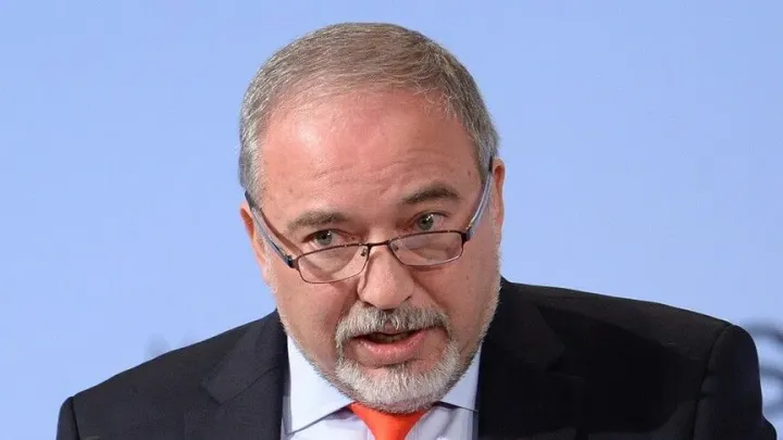 Лидер на опозициска партија повика на бунт во Ликуд против Нетанјаху