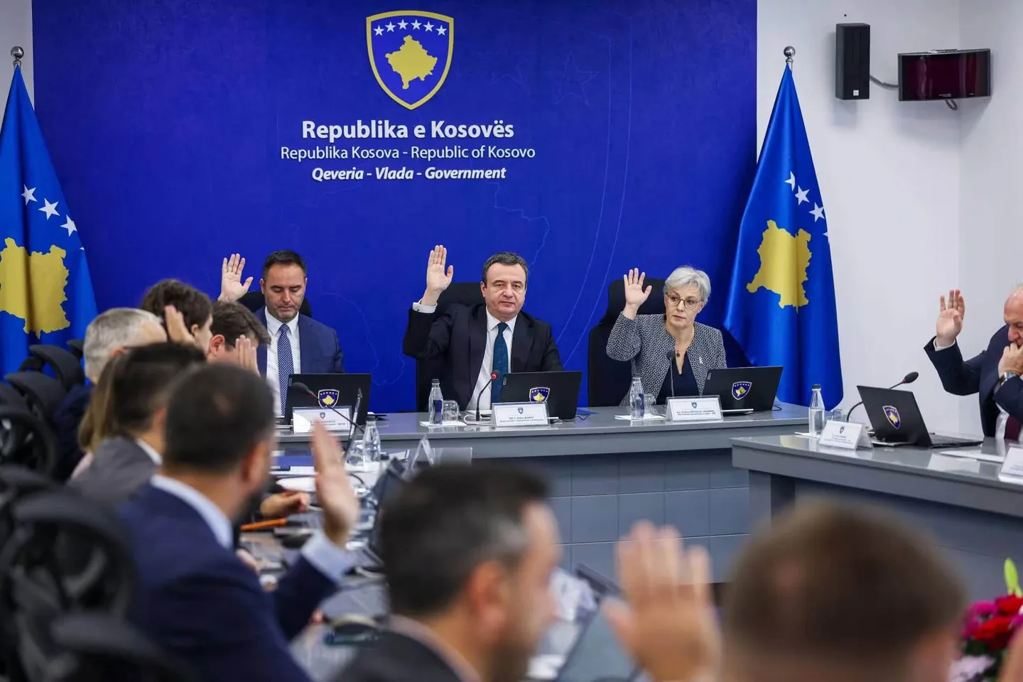 Kosova miraton tri projektligje për marrëveshjet e bashkëpunimit juridik me Suedinë