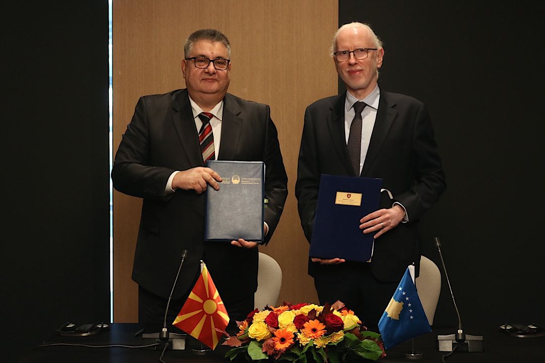 Kosova dhe Maqedonia e Veriut nënshkruajnë memorandum për bashkëpunim në administratën publike