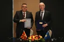 Kosova dhe Maqedonia e Veriut nënshkruajnë memorandum për bashkëpunim në administratën publike