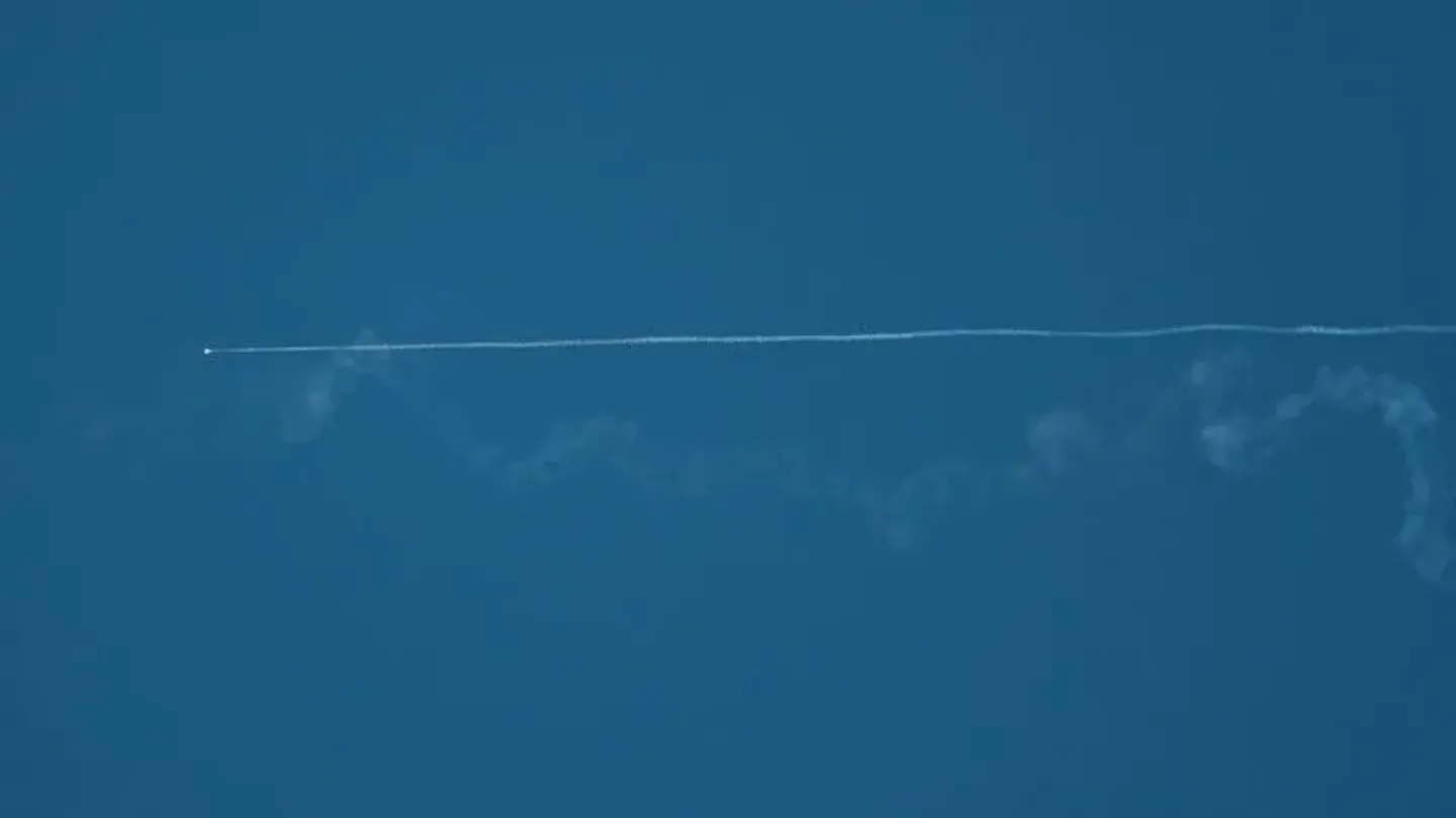 Projektil pao u blizini aerodroma u Adenu u Jemenu nakon prijetnji Huta da će ga gađati