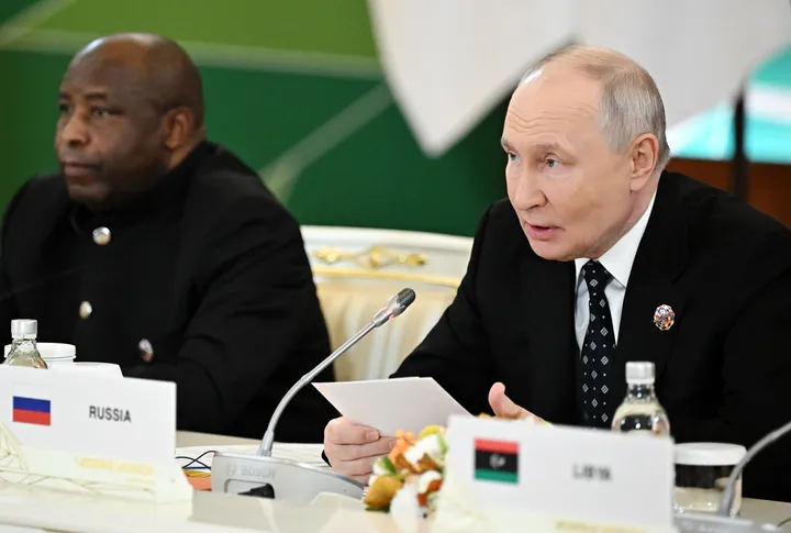 Путин призвал усилить контроль над соцсетями