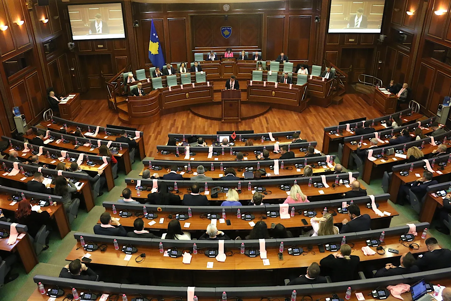 Kuvendi i Kosovës diskuton për dhunën ndaj grave dhe dështimet e institucioneve