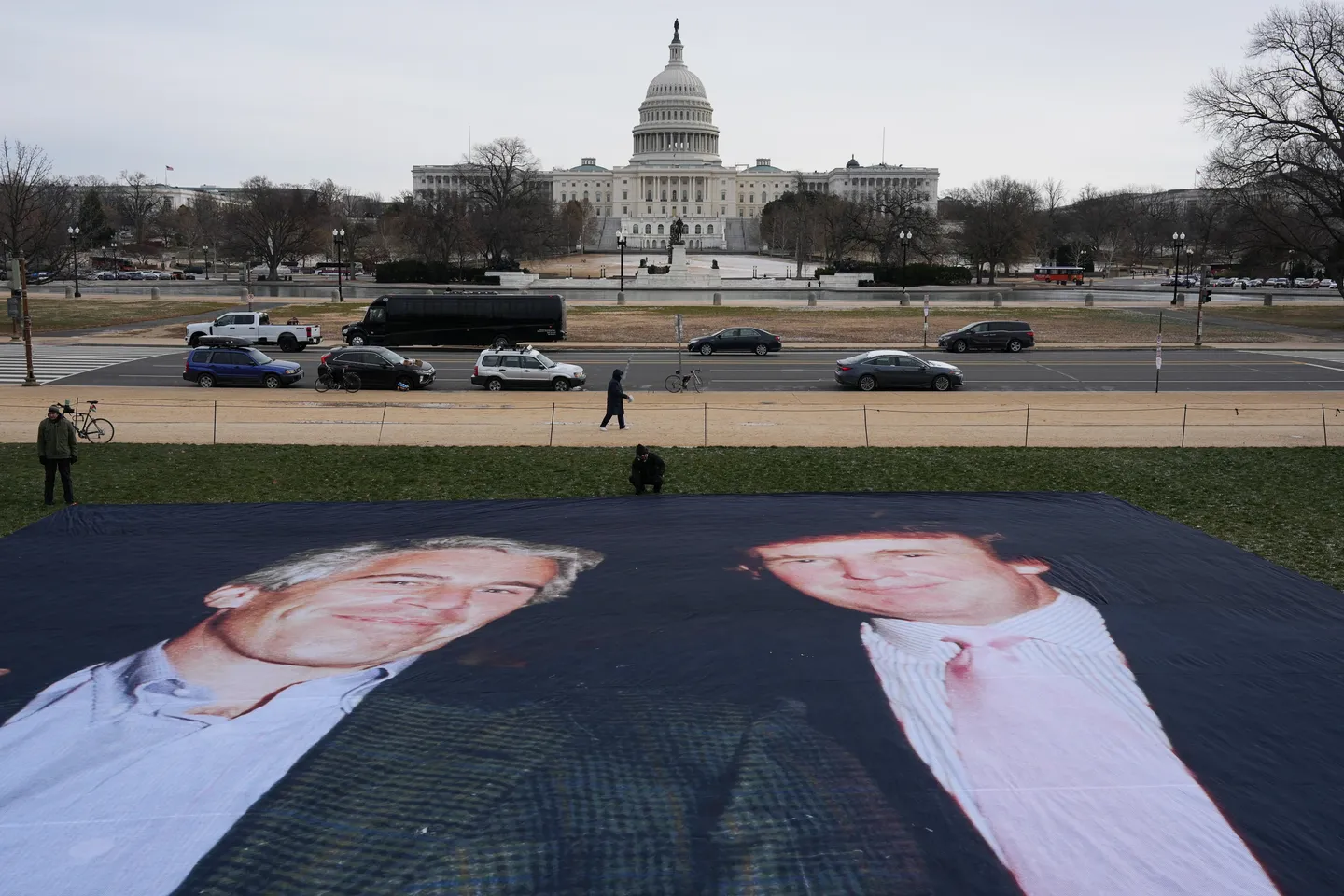 Трампа освистали на митинге из-за связей с Эпштейном