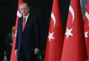 Президент Эрдоган появился на церемонии в мавзолее Ататюрка в галстуке с изображением KAAN