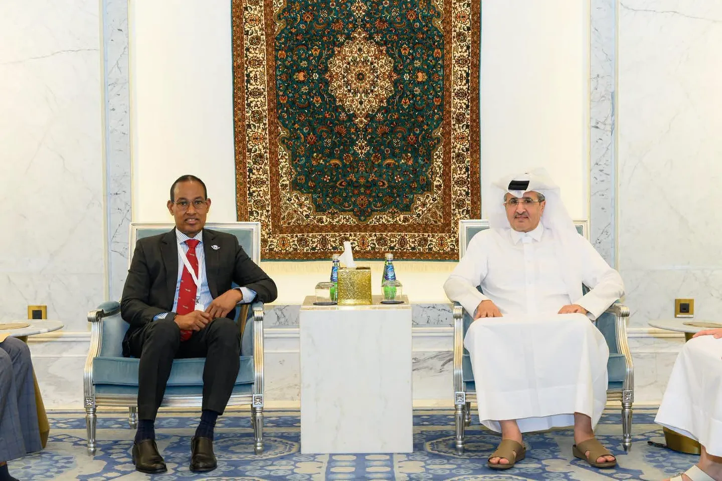 Soomaaliya iyo Qatar oo isku raacay xoojinta iskaashiga duulista rayidka iyo maamulka hawada