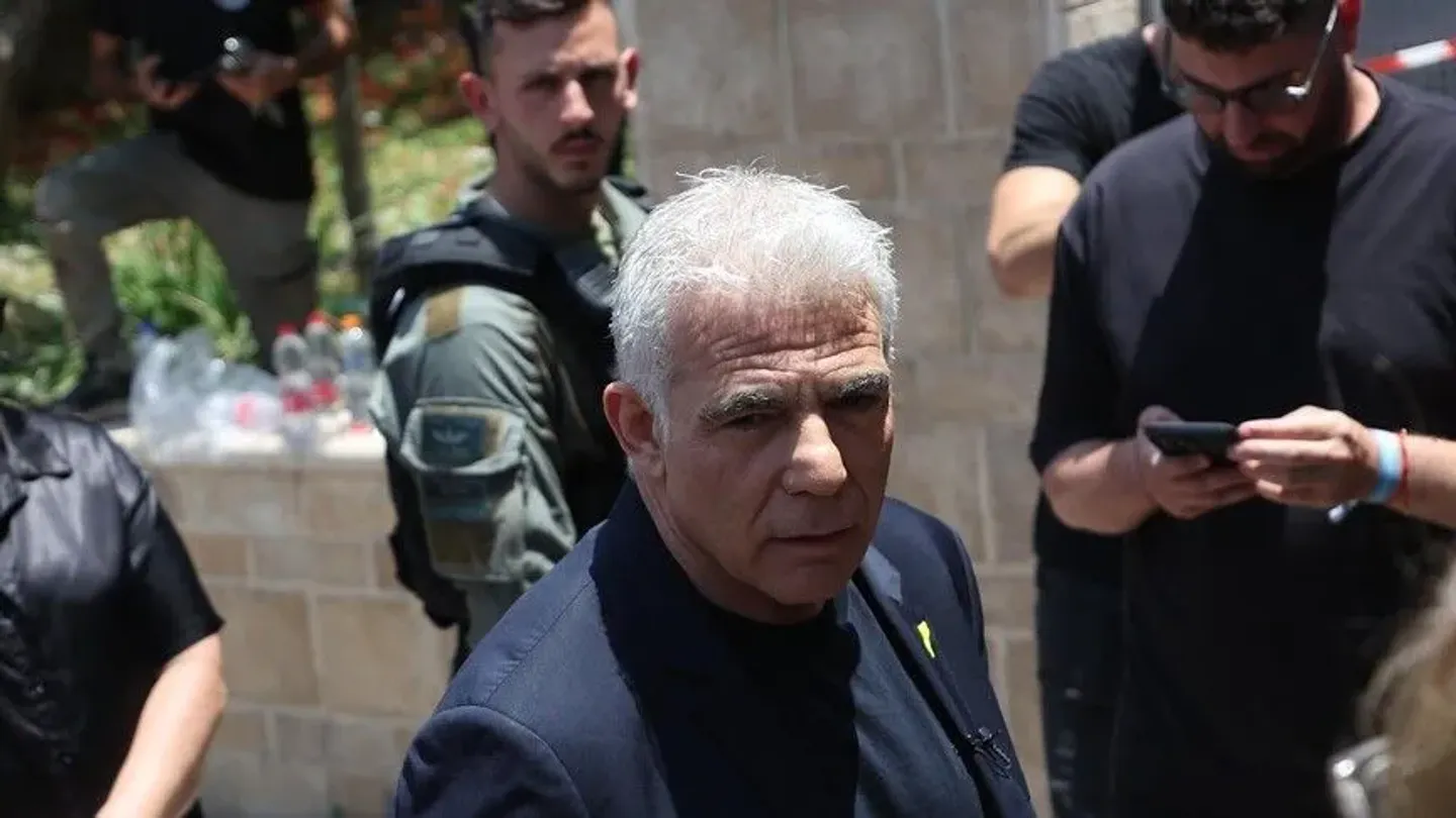Лапид вели дека Нетанјаху „нема начин“ да формира влада по изборите во Израел