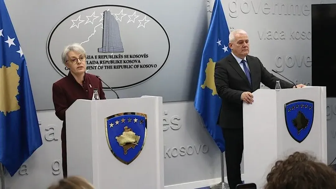 Gërvalla e Sveçla prezantojnë raportin  Zinxhiri institucional dështoi ta mbrojë Arlinda Zekajn