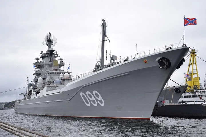 Самый мощный крейсер российского флота отправят на металлолом