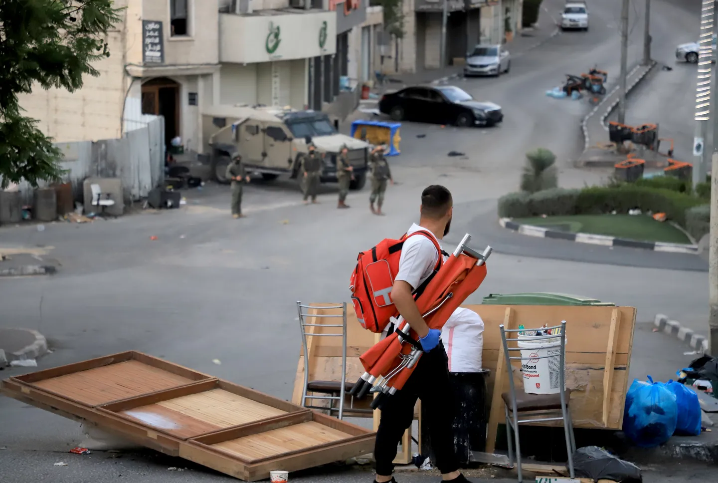 Israeli army tightens grip on Hebron for ninth day