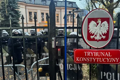 Кризис вокруг Конституционного трибунала Польши обострился: президент вступил в конфликт с судьями