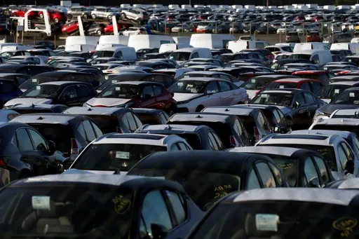 L'UE se dit "prête à tous les scénarios" sur les surtaxes américaines sur les voitures