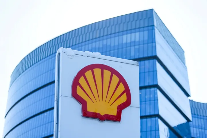 Venezuela da luz verde a Shell para desarrollar uno de sus mayores proyectos de gas