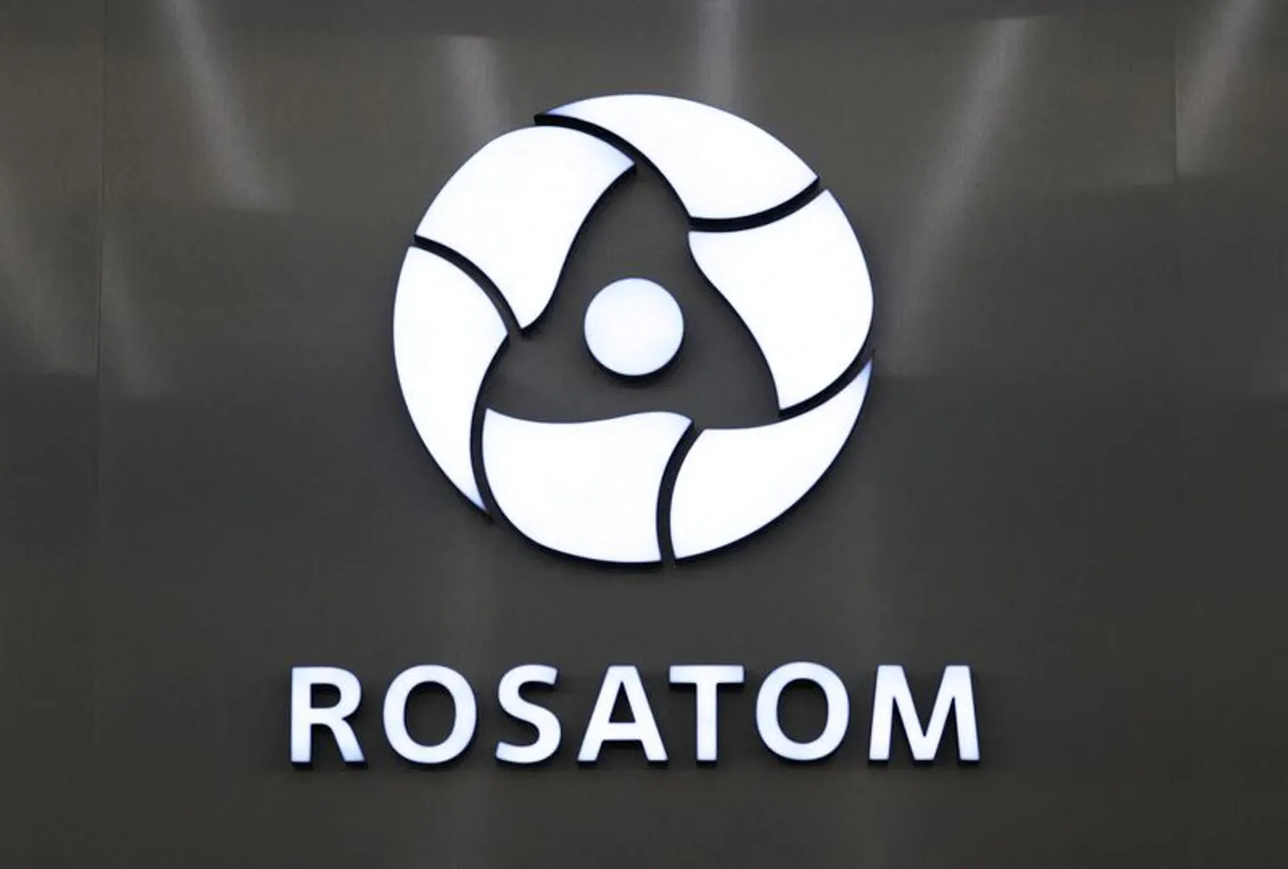 Rosatom: Rus hünärmenleri Eýranyň Buşehr atom elektrik bekedine gaýdyp barmaga başladylar