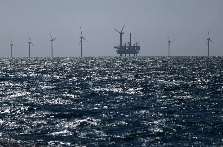 Uitvoeringsanalyses voor productie van 'groene waterstof' in de Noordzee zijn van start gegaan