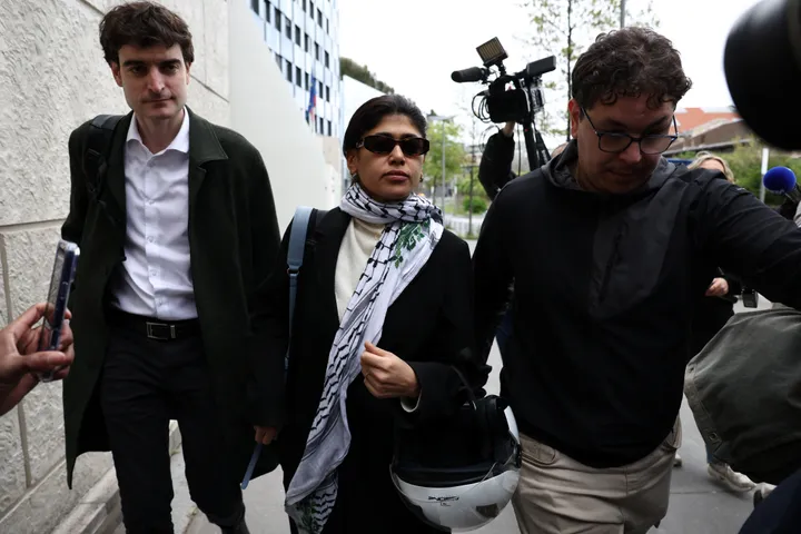 “Apologie du terrorisme”: 10 mois de prison et 2 ans d’inéligibilité requis contre Rima Hassan