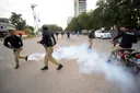 د پاکستان تر ادارې لاندې کشمیر کې د پولیسو او یوې اعتراض کوونکې ډلې ترمنځ نښتو کې اووه کسان ووژل شول