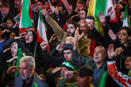 "لن نبرم اتفاقاً تحت التهديد".. الحرس الثوري الإيراني يحذّر من استمرار تهديدات ترمب