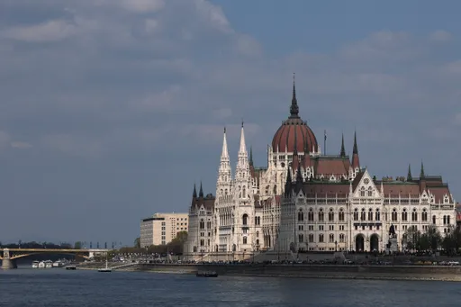 Hungaria kufizon mandatin e kryeministrit në 8 vjet