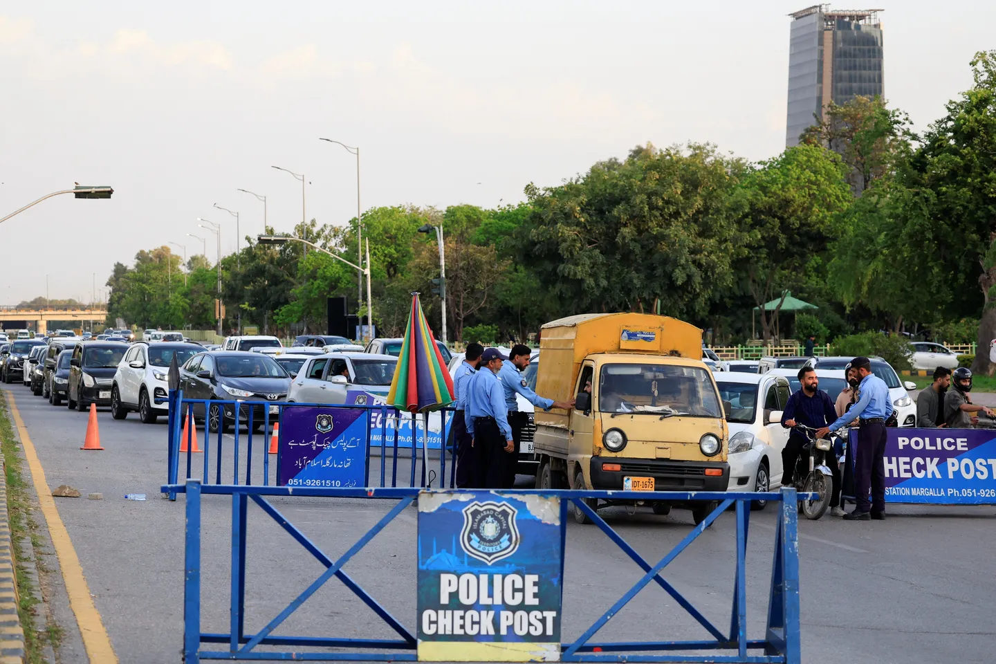 Two police officers shot dead by terrorists in Pakistan's Lahore