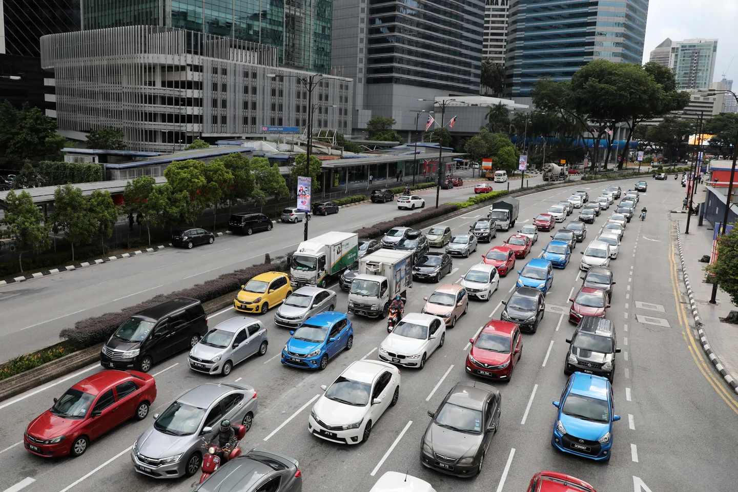 Ekonomi Malaysia dijangka berkembang 5.9 peratus pada suku kedua – HLIB