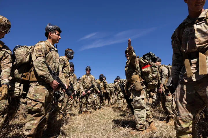 Des commandants américains s'inquiètent des transferts d'armes et de la faiblesse des stocks