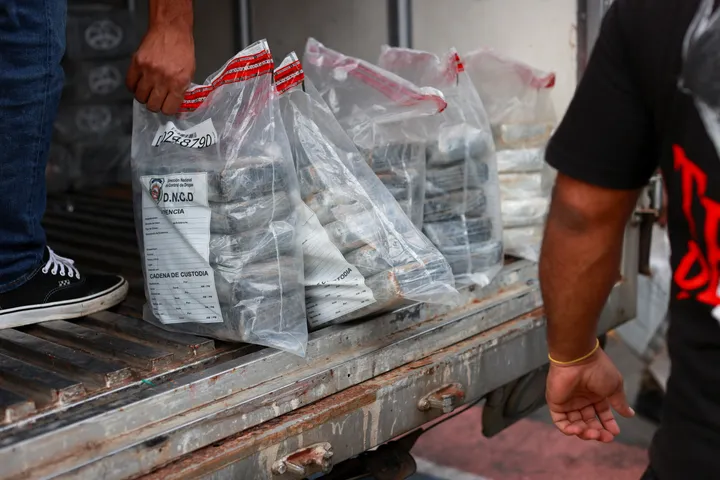Spaanse en Nederlandse politie rollen omvangrijke drugsbende op in Málaga