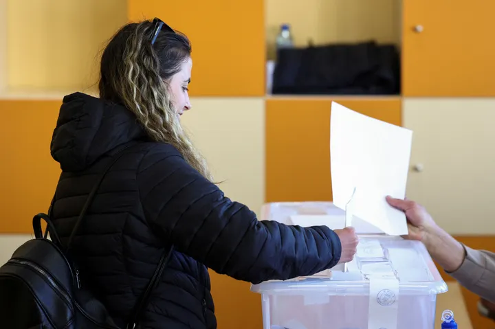Bullgaria voton për zgjedhjet presidenciale mes shqetësimeve për sigurinë rajonale