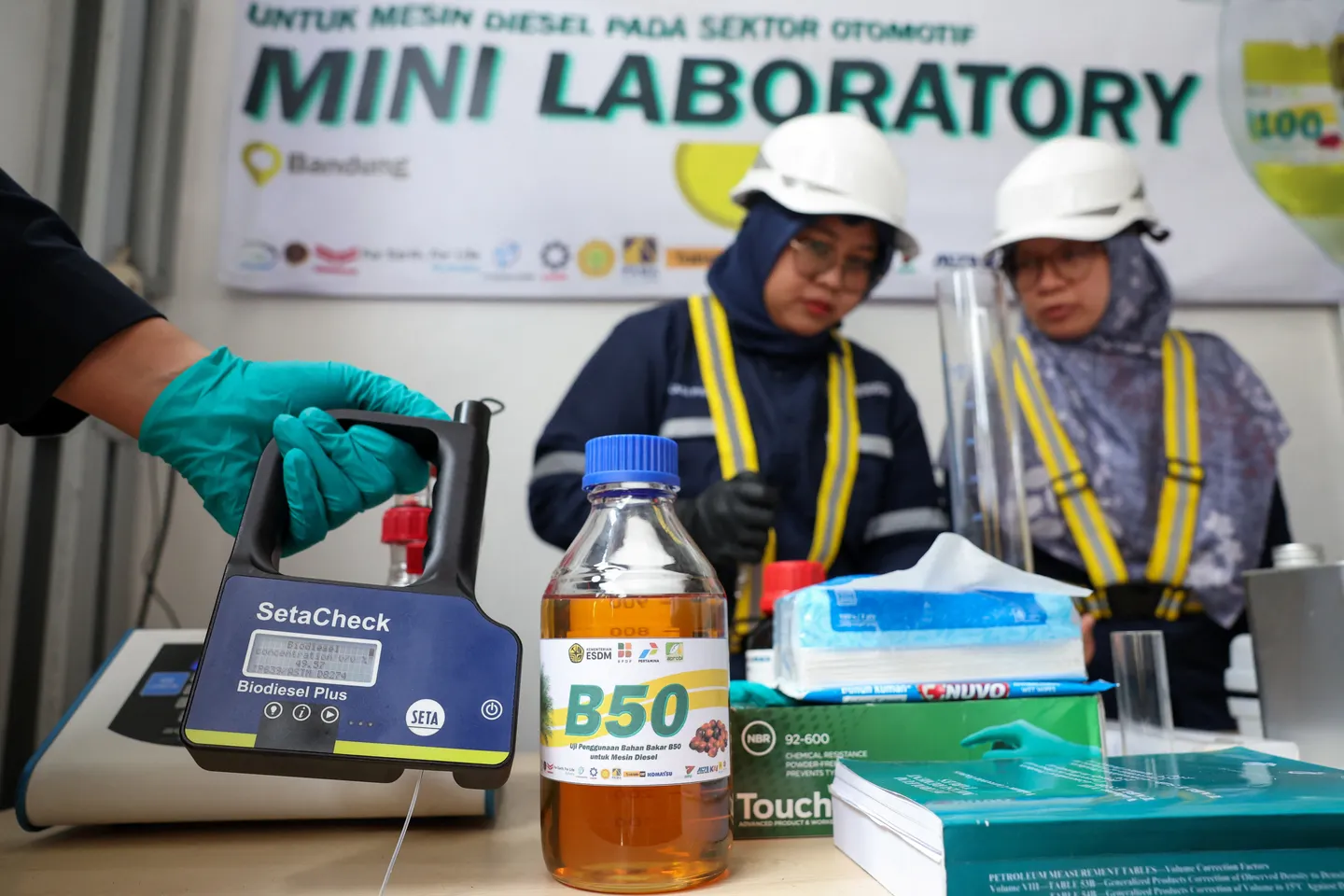 Indonesia target hentikan impor BBM solar lewat implementasi B50 mulai Juli 2026