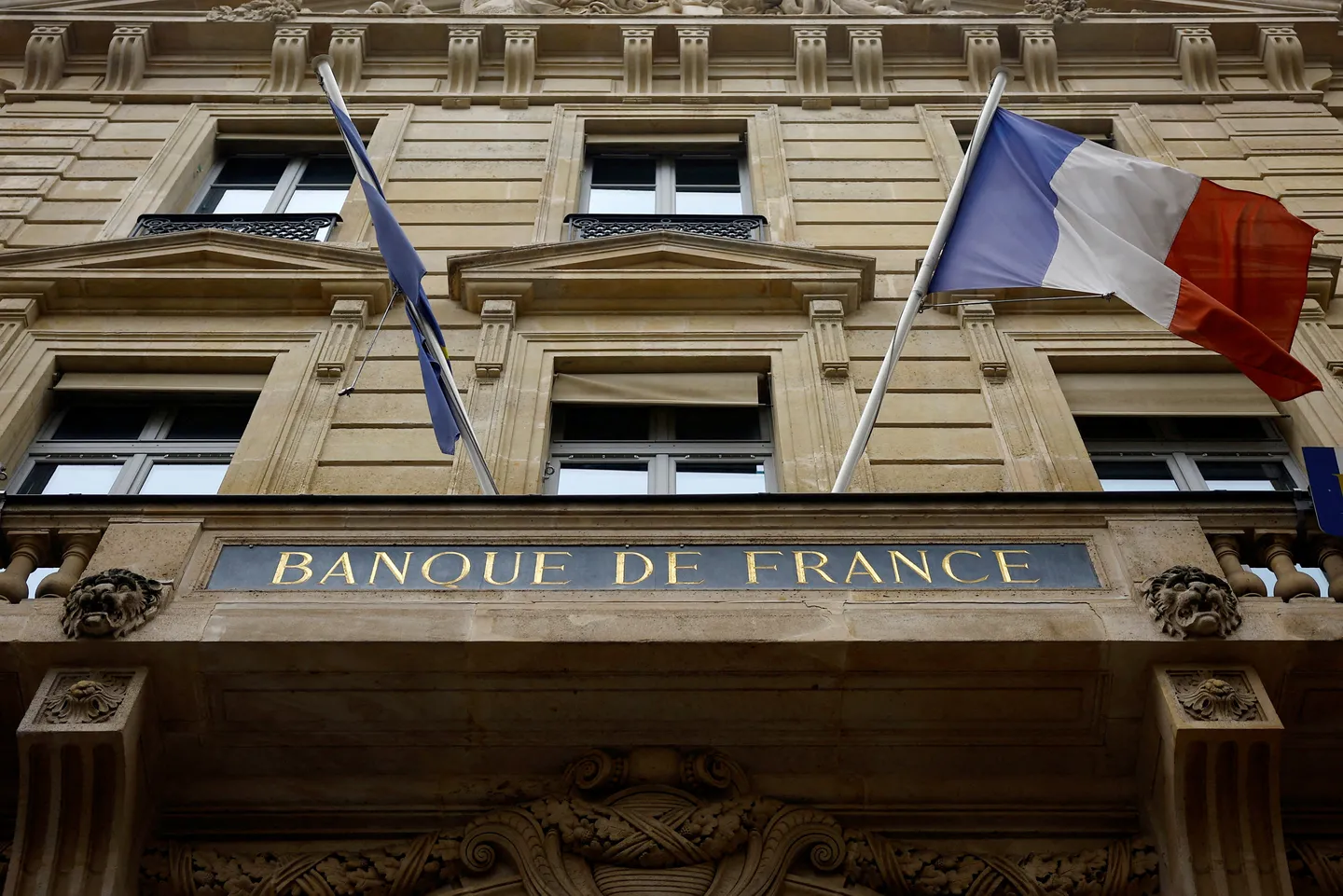 L’UE alerte sur la dette française, attendue au-dessus de 120% du PIB d’ici 2027