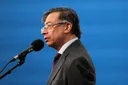 Petro se opone a que De la Espriella, presidente electo, realice investidura en instalación militar