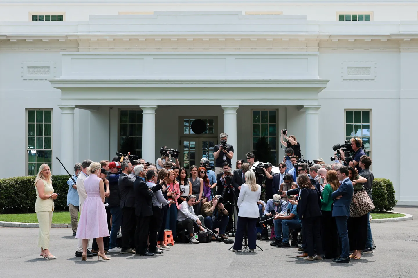 Major US news outlets sue White House over revoked press credentials