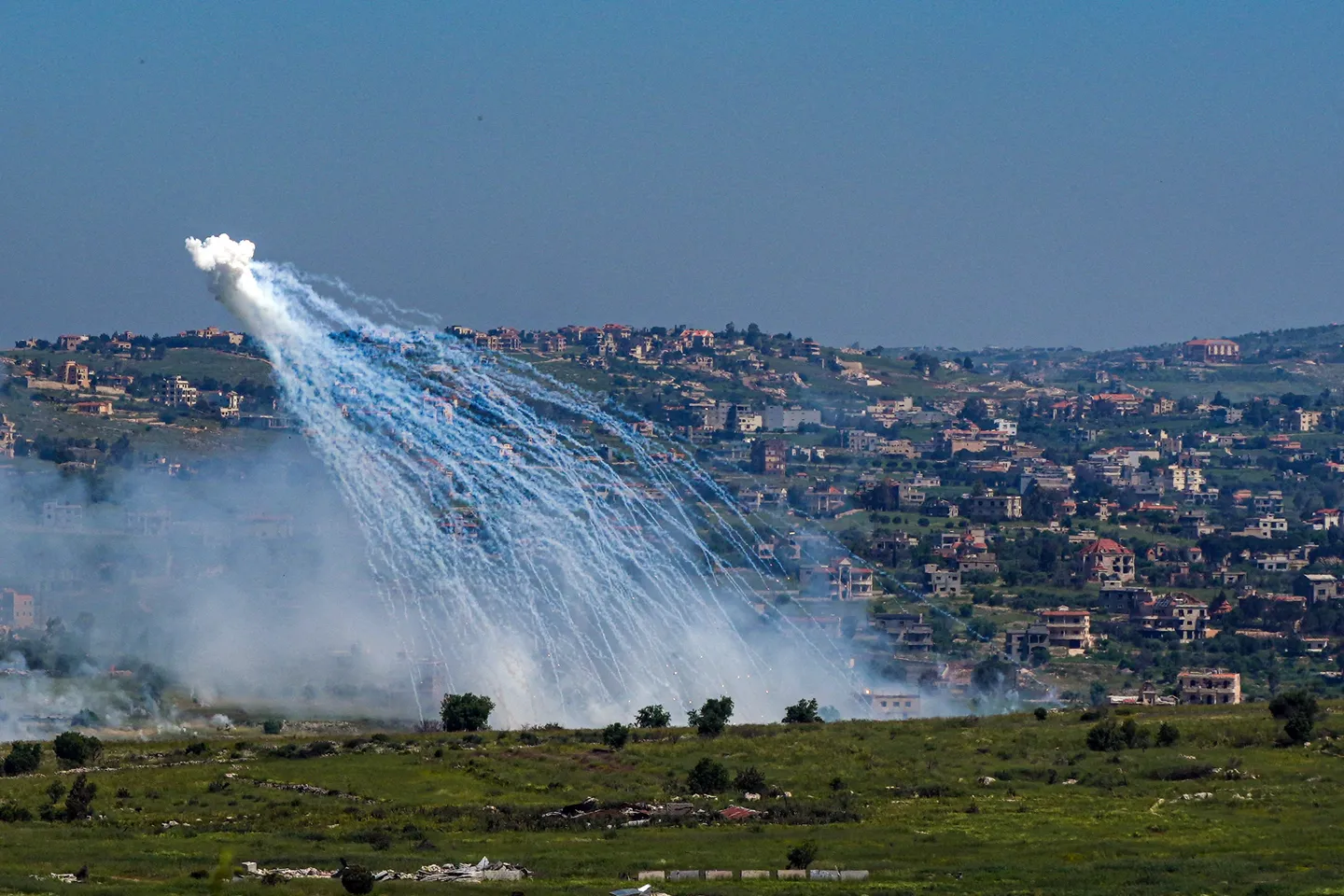 El largo historial de Israel usando fósforo blanco y armas incendiarias prohibidas contra civiles