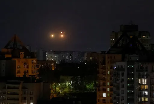 Russian missile barrage kills eight across Ukraine as Moscow, Kiev continue to strike each other