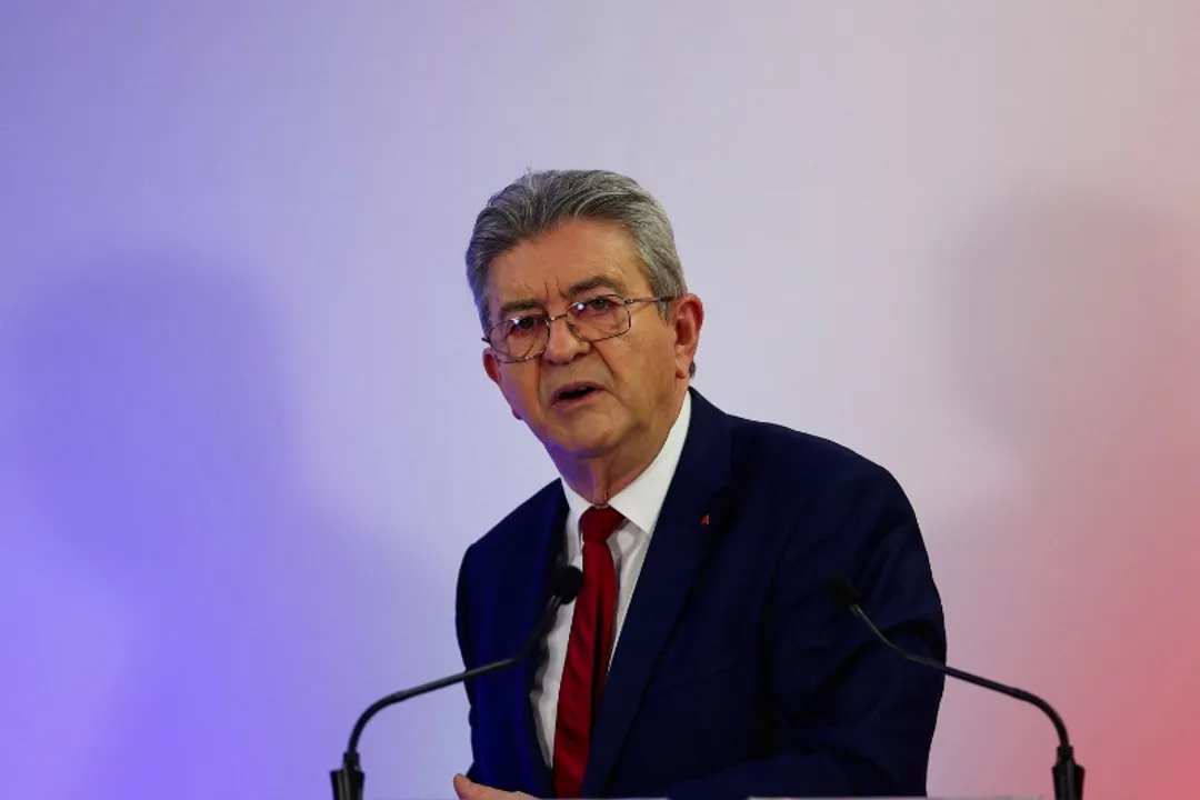 Mélenchon accuse la France de « complicité » avec les « crimes israéliens » à Gaza