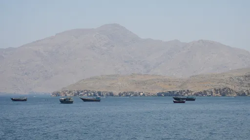 Irán afirma haber atacado bases estadounidenses en el Golfo, incluido el cuartel de Quinta Flota