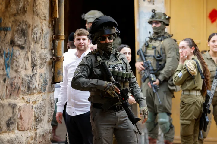 Izraelska vojska ranila Palestinca u njegovom vozilu na okupiranoj Zapadnoj obali
