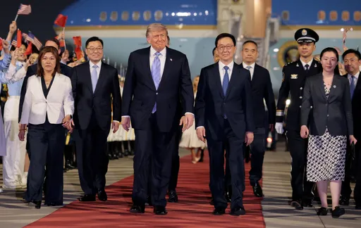 Donald Trump aterriza en China: las claves del esperado encuentro con Xi