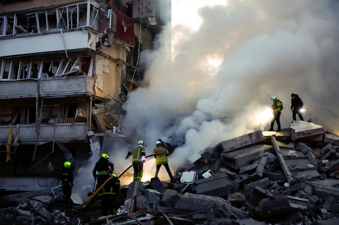 Un mort et 31 blessés dans une vaste attaque russe sur Kiev